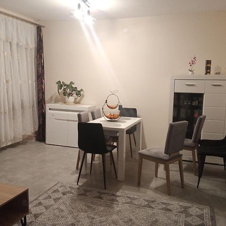 Uroczy Apartament كراكوفيا المظهر الخارجي الصورة